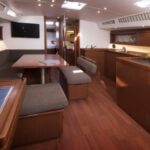 Oceanis 48 - saloon