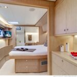 Artisans of yachting